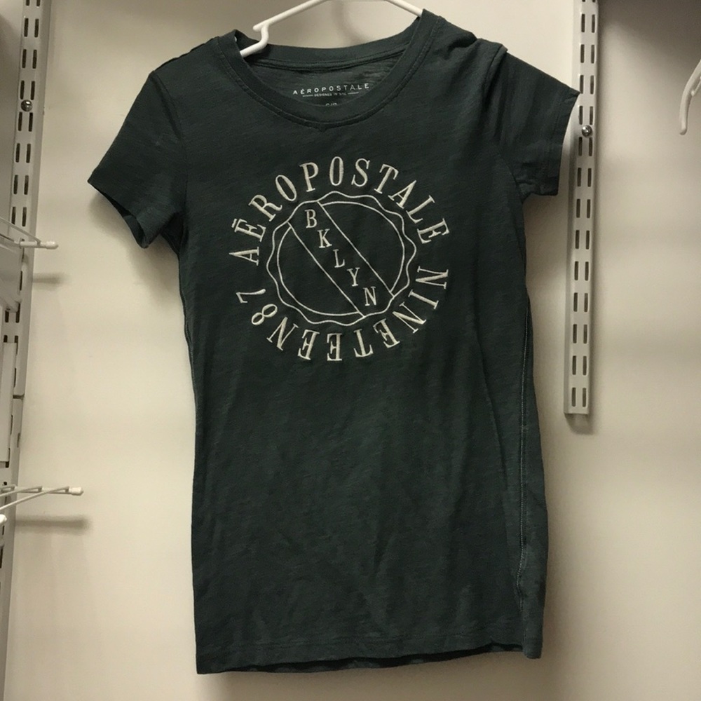 Aeropostale dark green short sleeve shirt